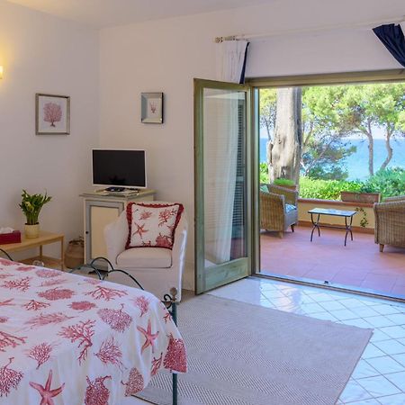 Palazzo Belmonte Hotel Santa Maria di Castellabate Exterior photo