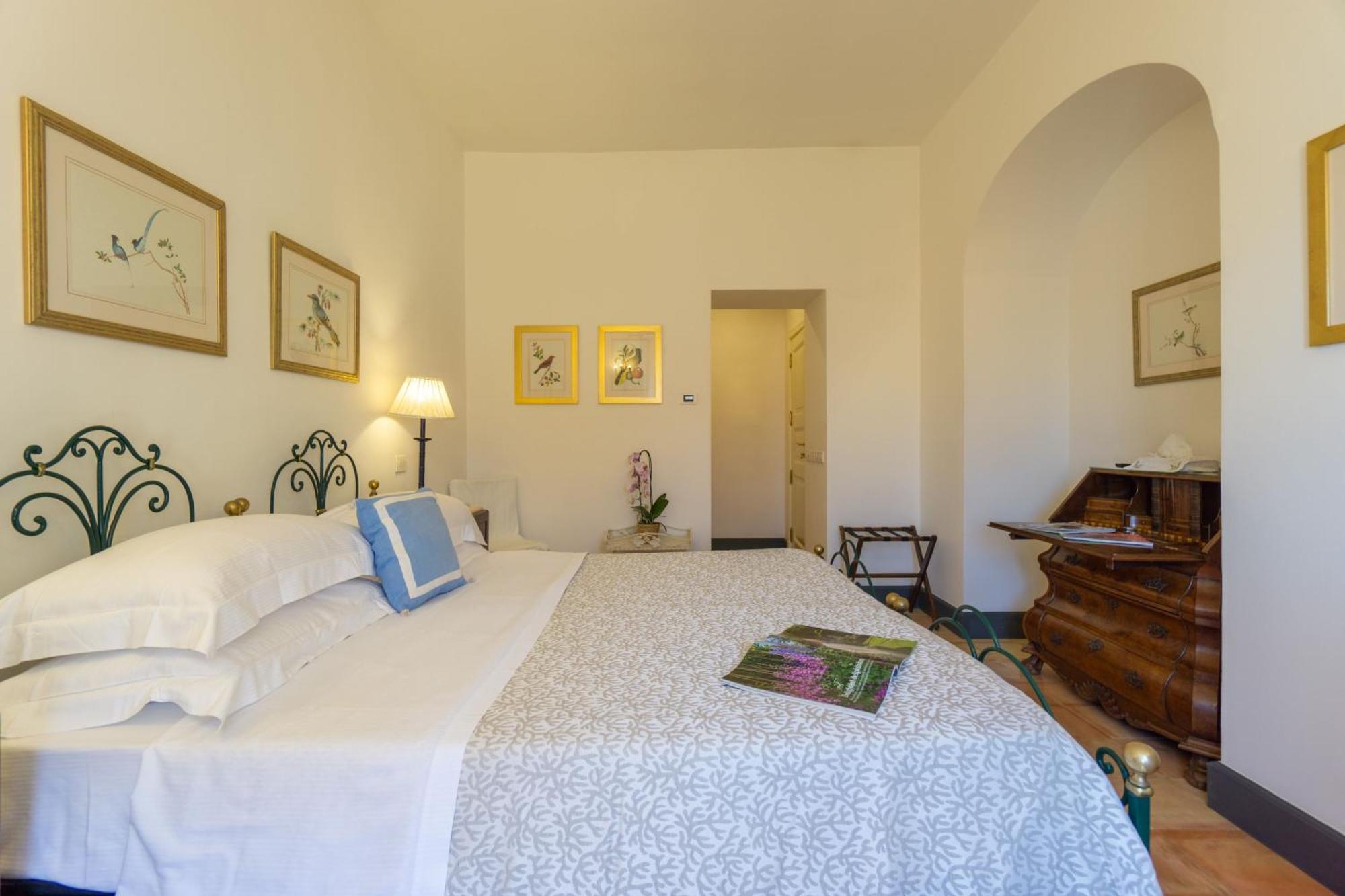 Palazzo Belmonte Hotel Santa Maria di Castellabate Exterior photo