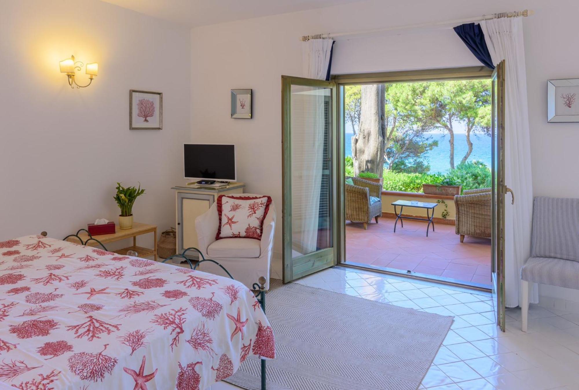 Palazzo Belmonte Hotel Santa Maria di Castellabate Exterior photo